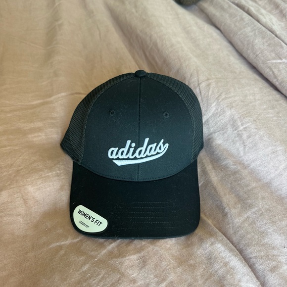 Adidas Mesh Cap Hat - Picture 1 of 3
